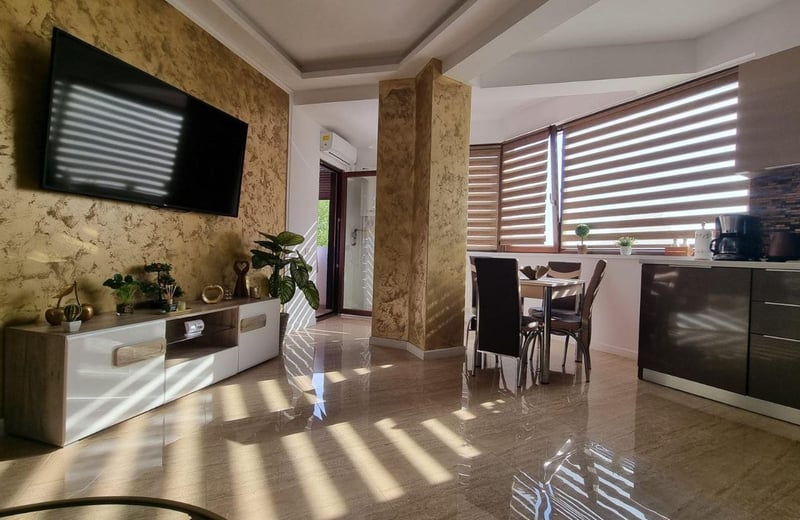 Rent of a comfortable 2-room apartment, 56 m², Mamaia, Constanța, Romania